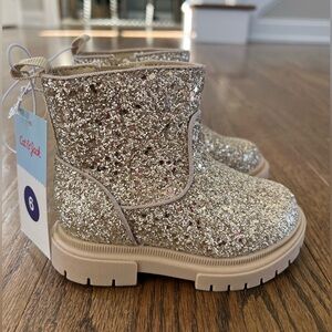 NWT Cat & Jack Flora Chelsea Boots - Gold - Size 6